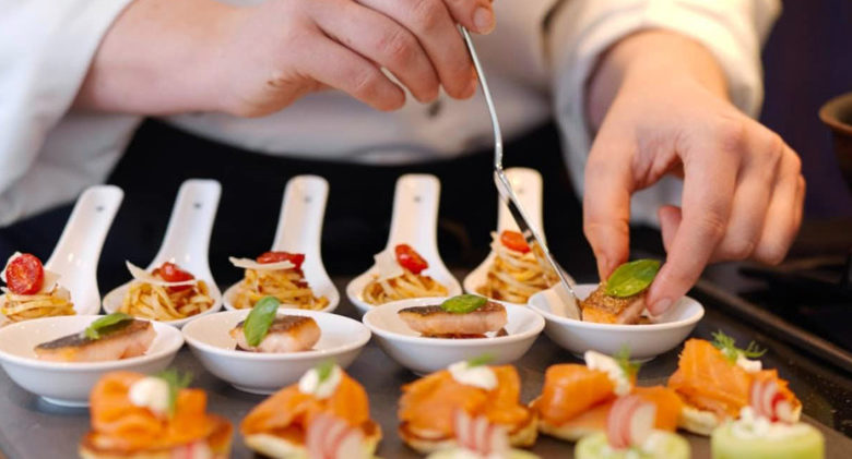 Top Criteria for Selecting a finest Catering Company | Cafe Henrie - Learn  About Eating Healthy