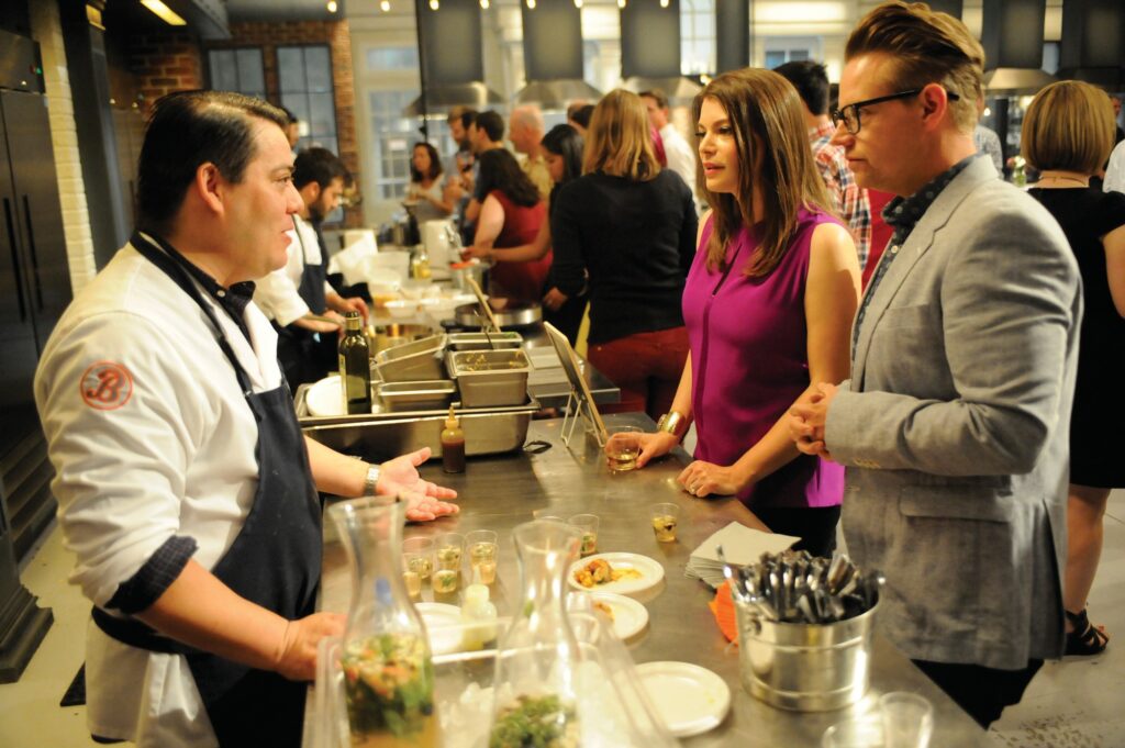 Culinary Stars: Where to Find the Best of Local Cuisine in the Heart of the City